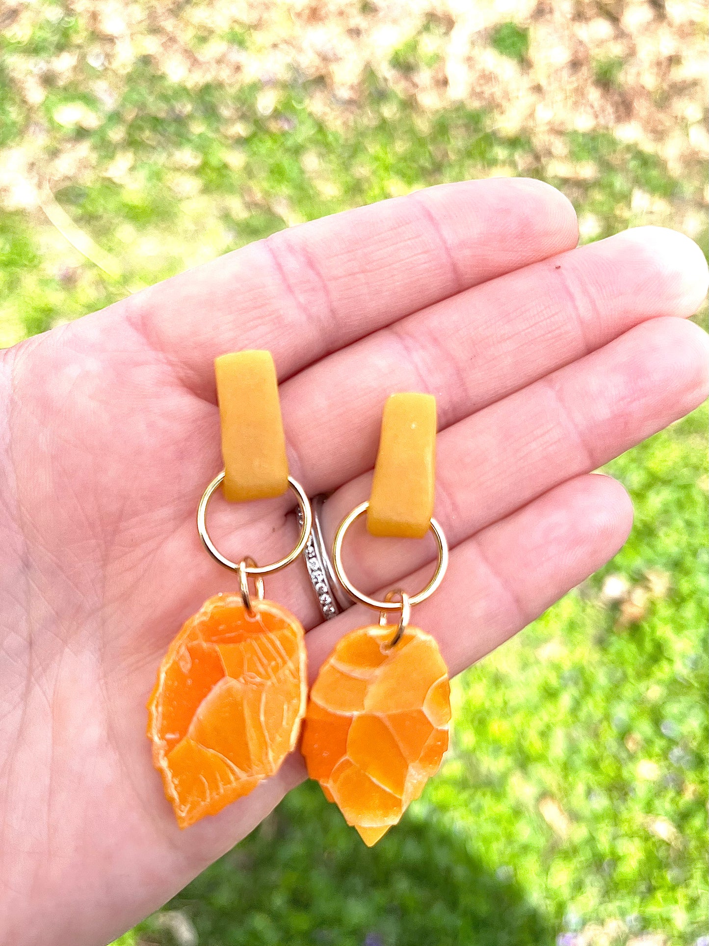 Sun Squeeze Dangle Earrings