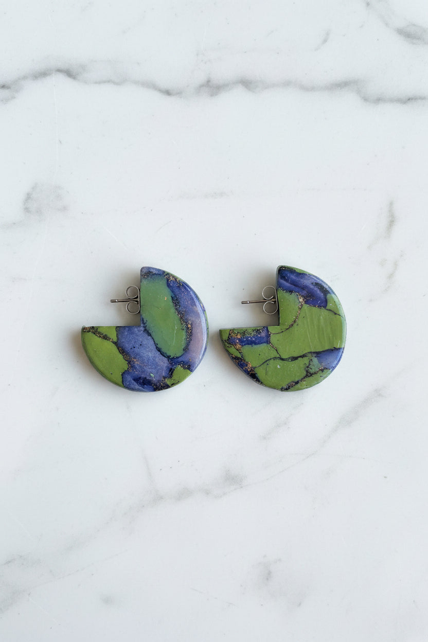 Green marble huggy hoop earrings, handmade polymer clay — Hammer & Thread