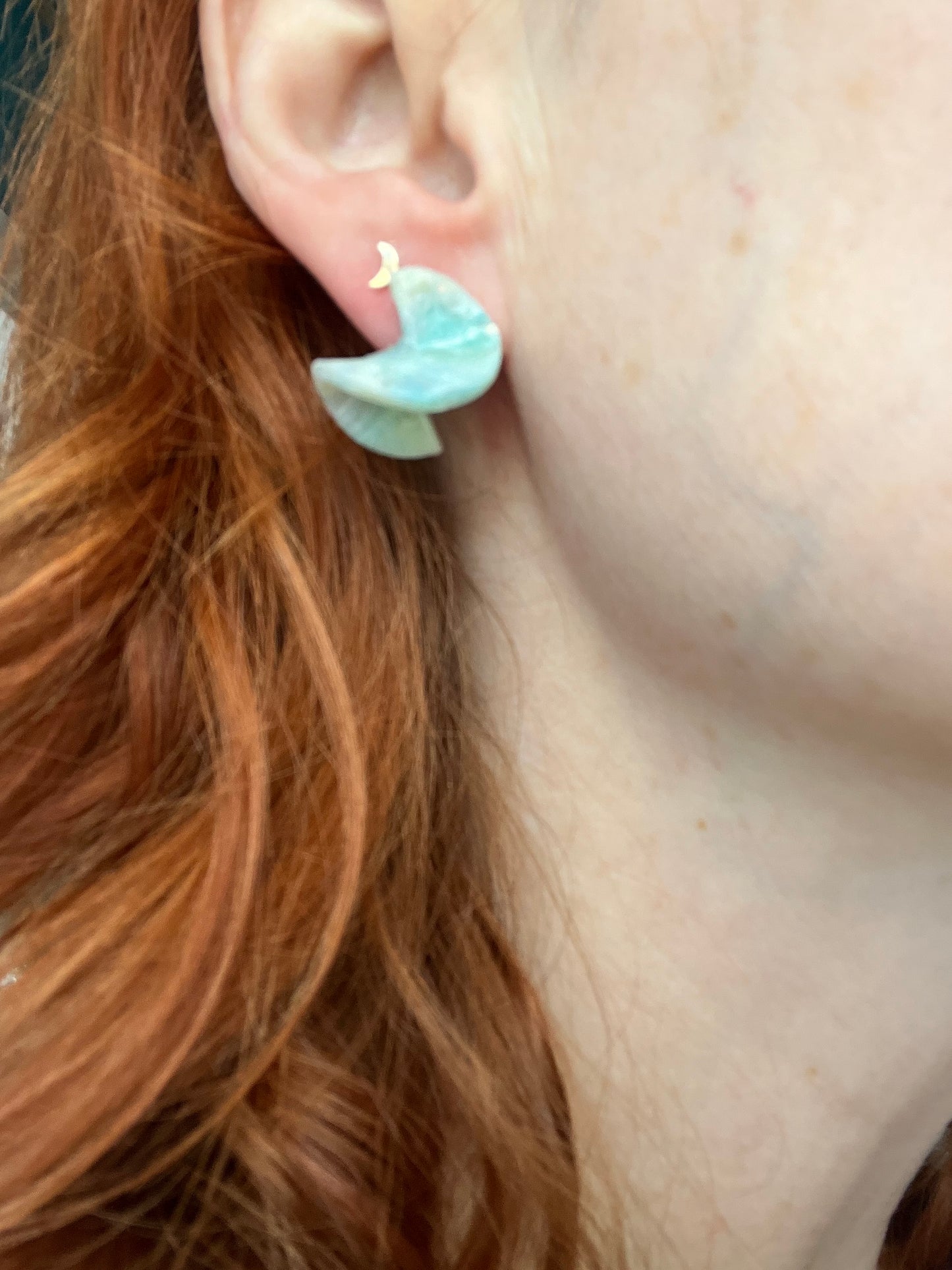 Faux Stone Ripple Studs