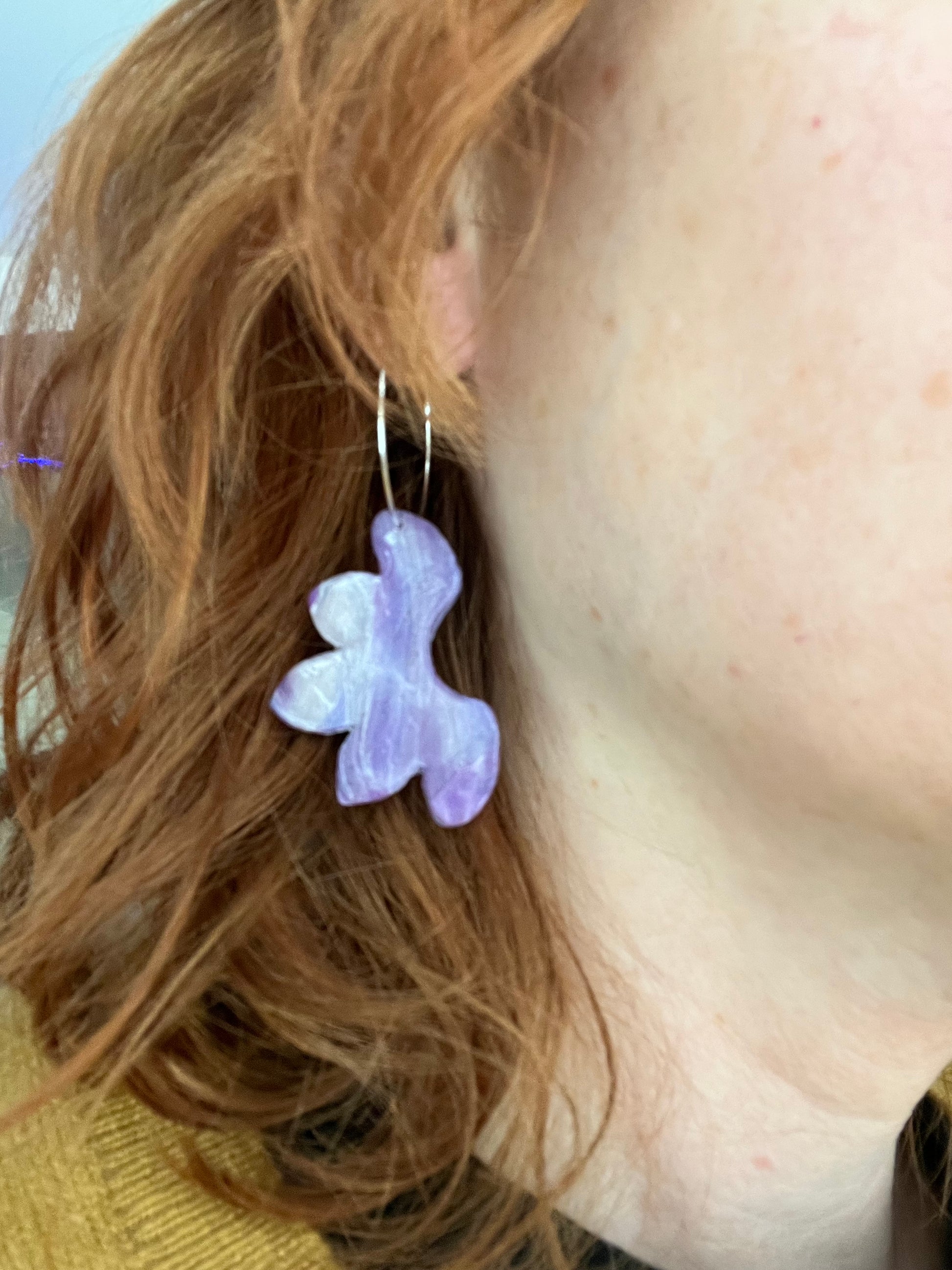 Purple marble winged dangle hoop earrings, handmade polymer clay — Hammer & Thread