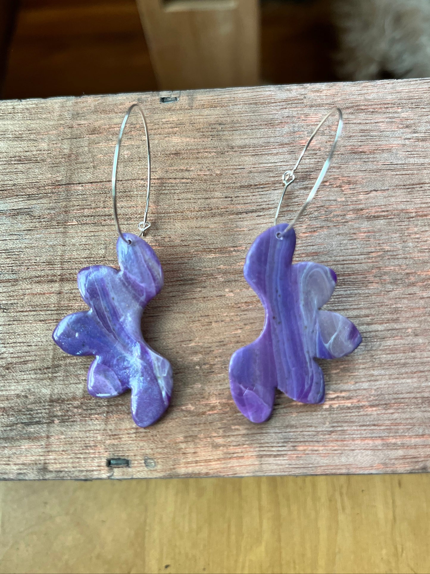 Purple marble winged dangle hoop earrings, handmade polymer clay — Hammer & Thread