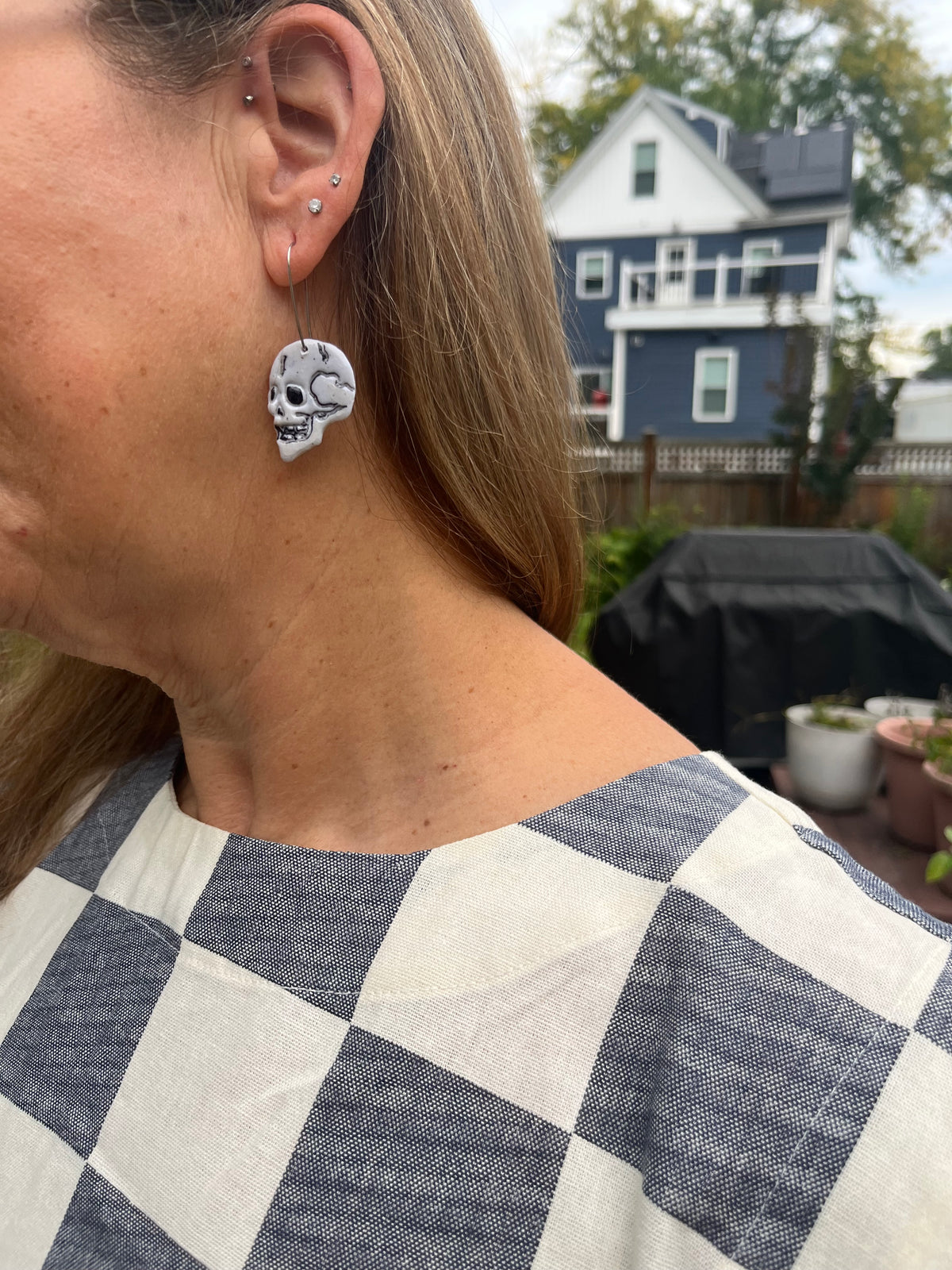 Spooky Skull Dangle Earrings