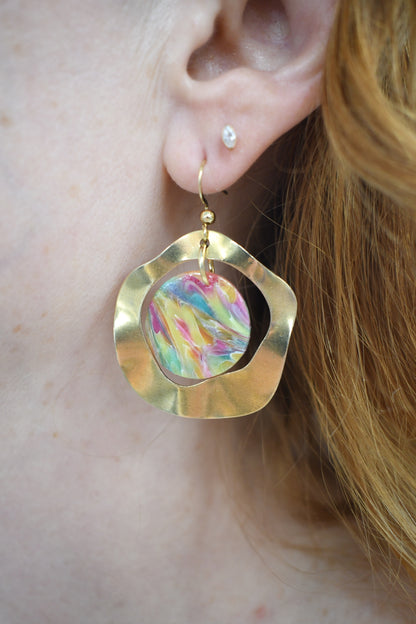 Shiny Vibrant Pebble and Wavy Brass Circle Dangle Earrings